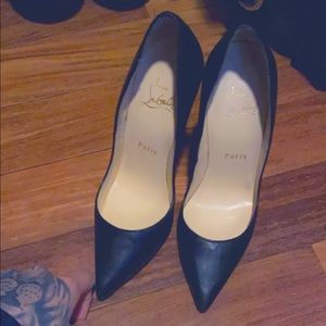 Louboutin heels 👠